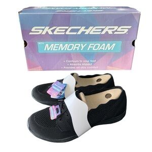 NIB Skechers w/ Memory Foam - Seager - In A Knit, Black Women’s Sz 11